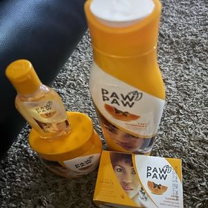 4 pieces 1 bottle 500ml 1 jar 300ml 1 oil 60ml 1 soap 180g pawpaw